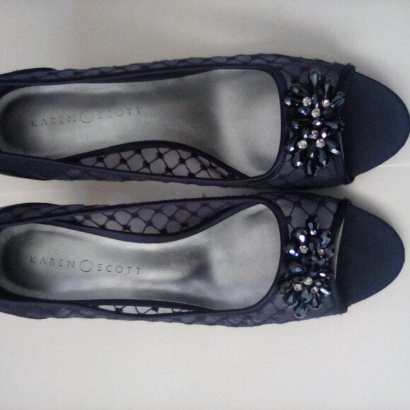 Karen Scott Womens Mesh Navy Embellished Peep Toe Kitten Heels MARALYN Size 10.5 - Picture 6 of 6